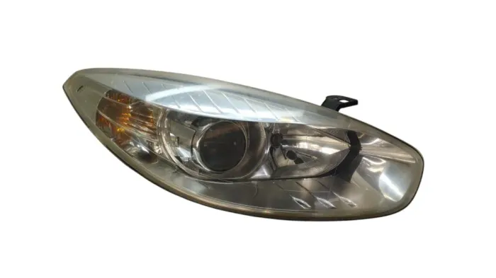 Farol Direito Fluence 2.0 2012 Direito/passageiro