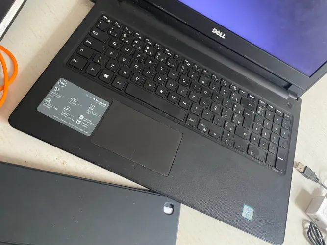 Notebook Dell Inspiron i5