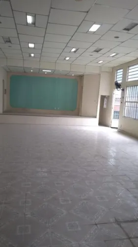 Ponto Comercial para Venda em Rio de Janeiro, 2 banheiros, 1 vaga