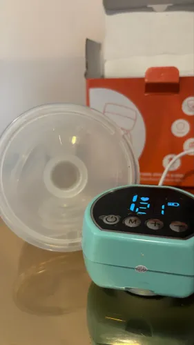 Bombinha de leite e kit para unha recém nascido