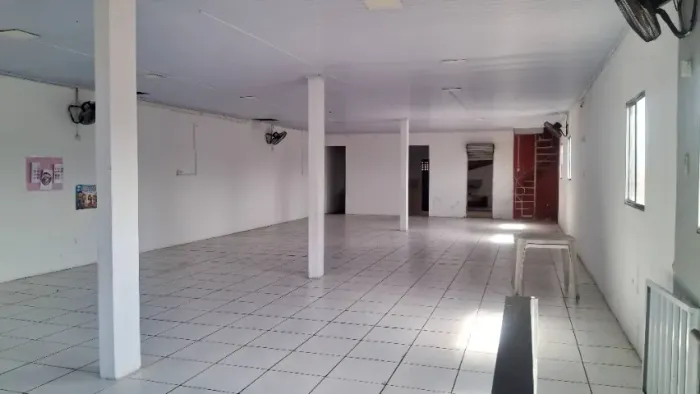 Prédio comercial Cohab