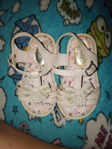 Sapatos de menina