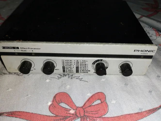 Efeito Reverb micro phonic vi