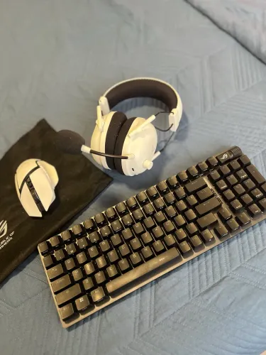 Fone e Mouse RAZER / Teclado ASUS ROG 