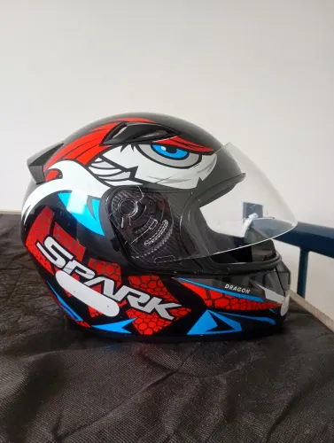 SPARK CAPACETE