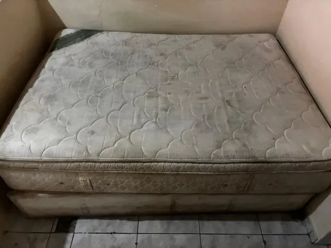 Cama Box King Size + Colchão