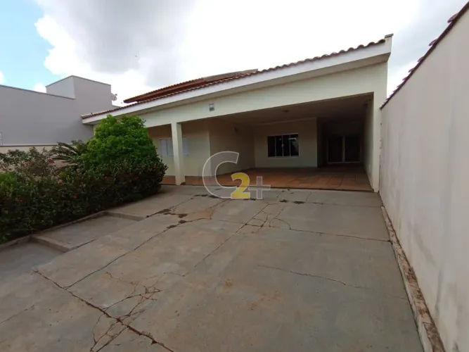 CASA -TABAPUÃ - SP - 3DORMS 2 SUITES 4 VAGAS