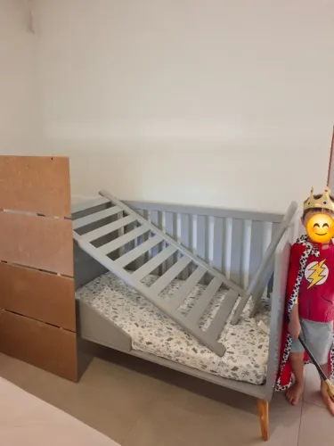 Cama berço infantil montessoriana com colchão