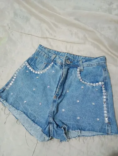 Short jeans