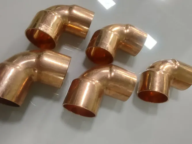 VENDENDO ESTAS CURVAS DE COBRE TODAS NOVAS ELAS SÃO DE "1"1/8 DA MARCA EOS