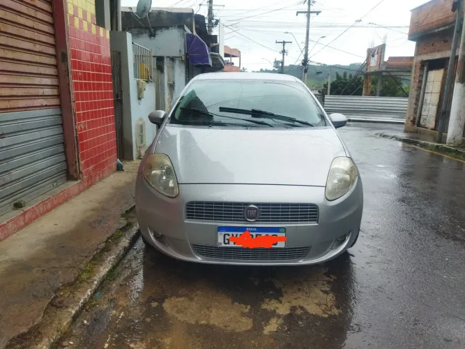 Fiat Punto Essence 1.6 Flex 16V 5P 2011