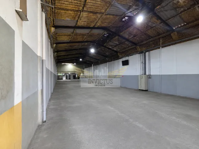Galpão Industrial à Venda, 734m² - Valparaíso, Santo André/SP.