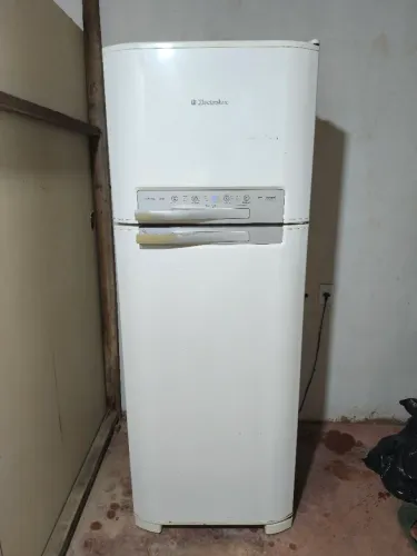 Eletrolux Frost Free DFN50 430L