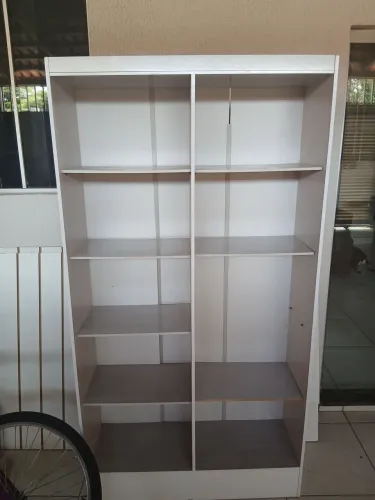 Vendo estantes semi novas 100 reais cada