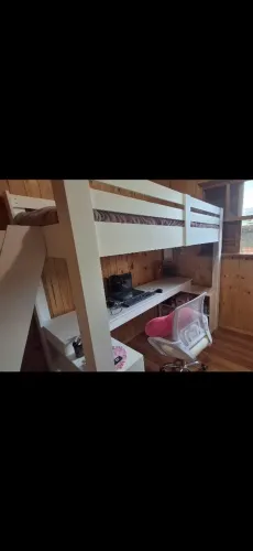 Cama Office Solteiro com Escrivaninha - Apenas 2 meses de uso!