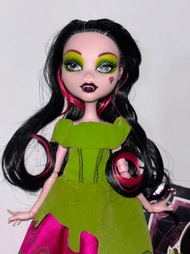 Draculaura Snow Bite - Monster High 