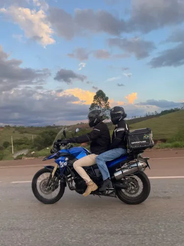 Vendo F800gs conservada