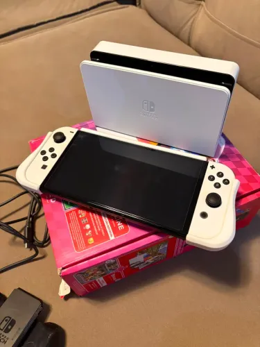 Nintendo Switch OLed 64GB