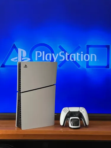 PlayStation 5 Slim Digital 1Tb - Seminovo Revisado