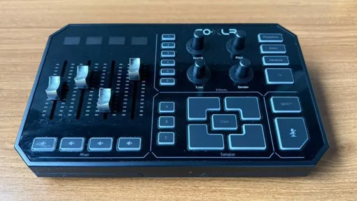 TC-Helicon GoXLR Original - Mixer / Interface para Streaming