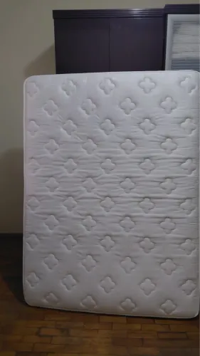 Colchão de casal novo