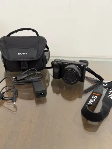 Sony Alpha a6400 Mirrorless + Lente 16-50mm