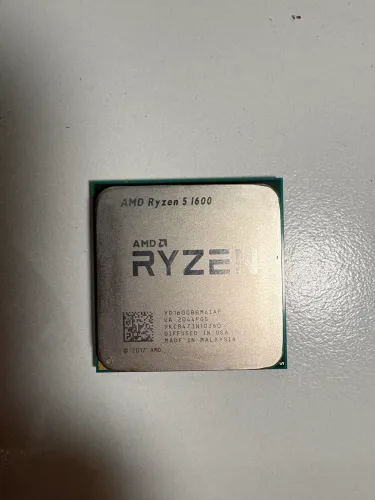 Processador RYZEN 5 1600AF + Cooler box