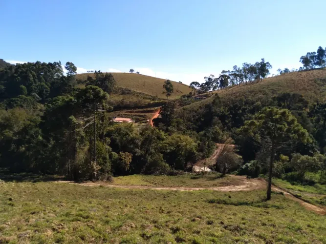 Vendo Terreno em Camanducainha