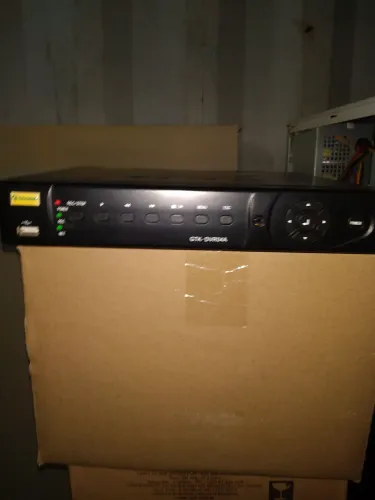 DVR GRAVADOR DE CAMERAS GTK - D VR04A C/ HDD 500 gb