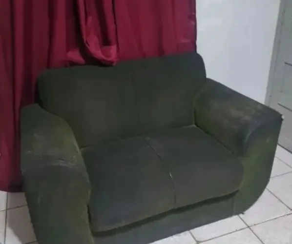VENDO E TROCO SOFÁ!