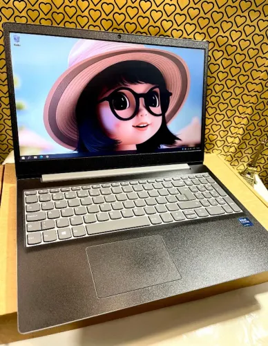 Notebook Lenovo IdeaPad Impecável