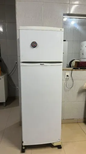 Geladeira Dako