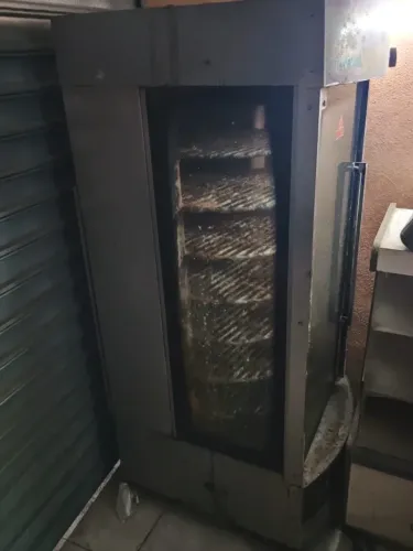 maquina usada de assar frango PROGAS