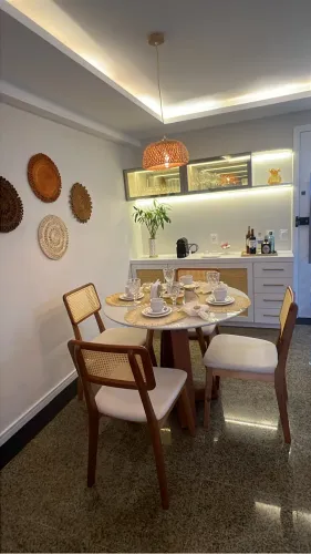 FLAT À BEIRA-MAR EM FORTALEZA - EXCELENTE LOCALIZAÇÃO