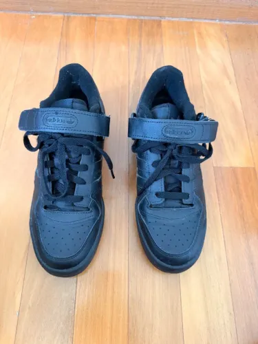 Tênis adidas Fórum Low quase novo