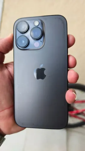 Vendo um iPhone 14 Pro de 256gb