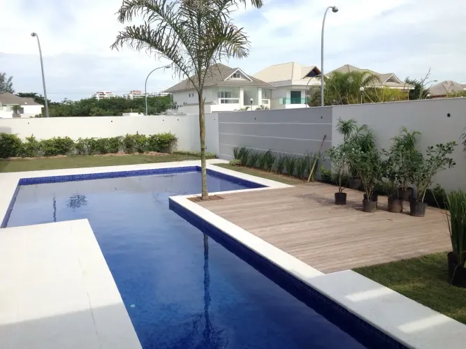 CASA NA BARRA DA TIJUCA - CONDOMÍNIO DEL LAGO