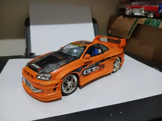 Miniaturas 1/24 skyline kentoys