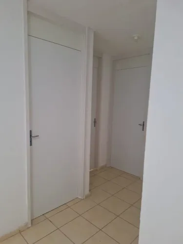 Alugo apartamento