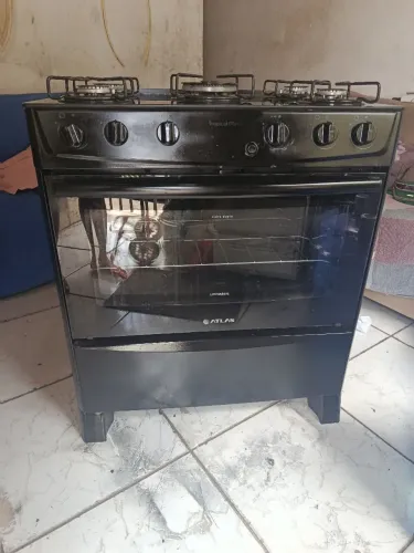Fogão Acendimento automático. Faço entrega