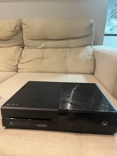 Xbox One Original + Controle + 2 Jogos