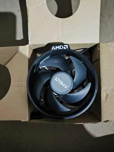 cooler box original da amd (nunca usado)