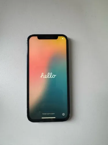 iPhone 12 64gb, com a traseira quebrada funcionando perfeitamente