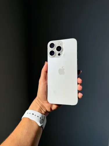 iPhone 15 Pro Max - 83%