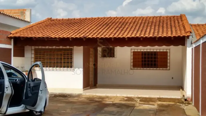Casas Residenciais Padrão em Jardinópolis
