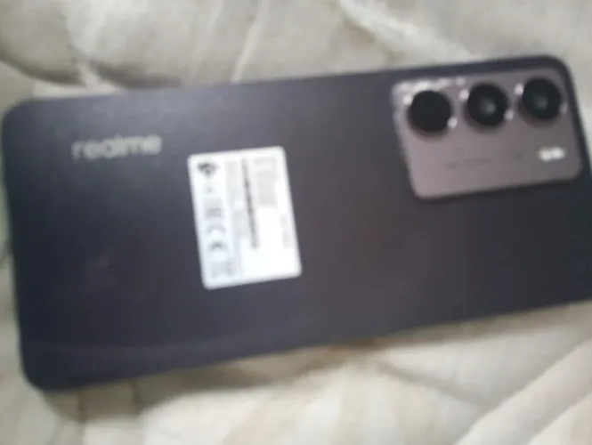 Celular realmente c73