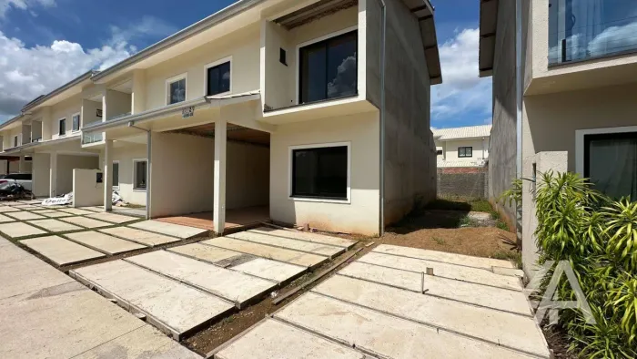 (Vende-se) PARINTINS - Sobrado com 4 dormitórios, 174 m² por R$ 780.000 - Rio Madeira - Po