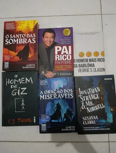 Livros seminovos