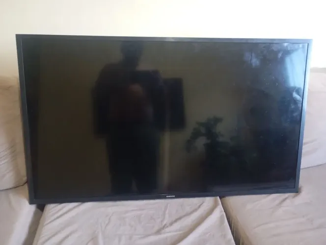 Tv Samsung 43p retirar peças