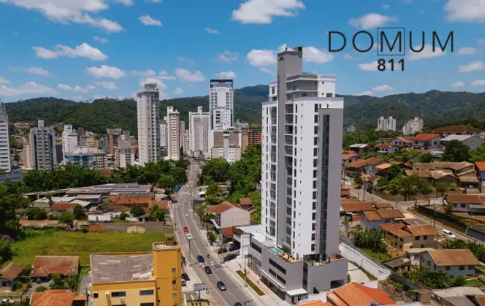 OPORTUNIDADE ÚNICA - BEM LOCALIZADO - AP 2 QUARTOS MOBILIADO - DOMUM 811